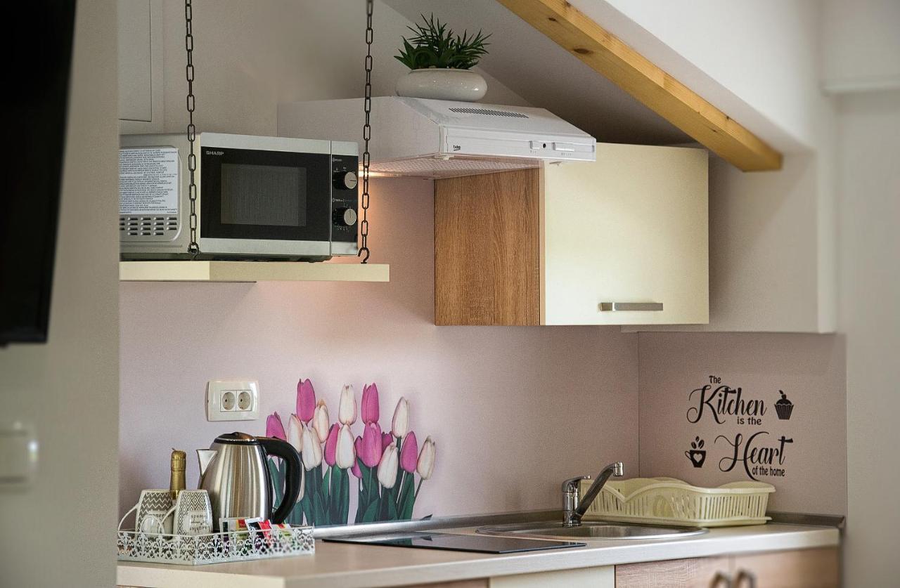 Studio Apartments Kaya Čatrnja Екстериор снимка